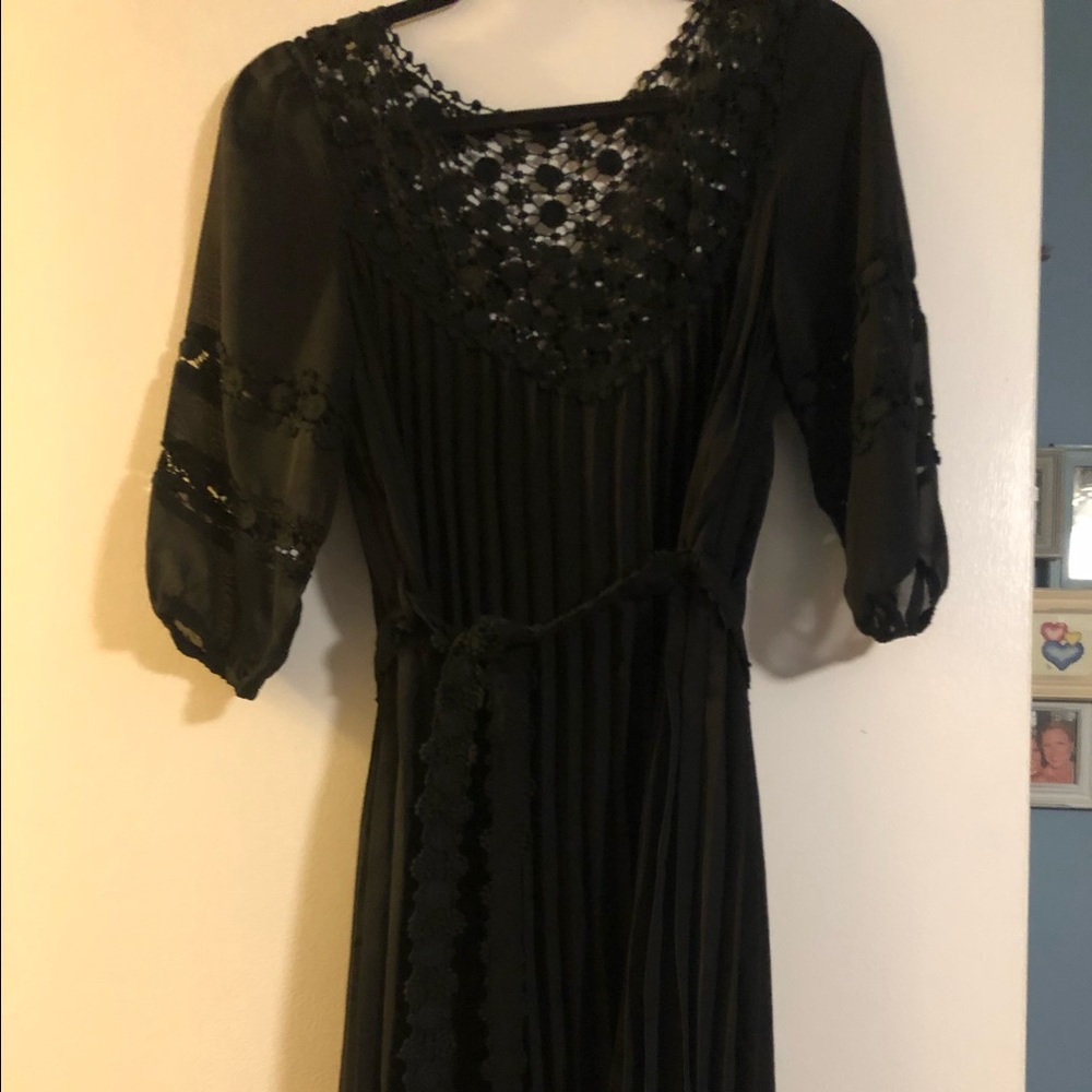 L’affaire size small lace pleated cocktail dress